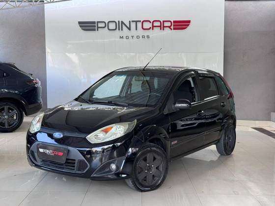 FORD FIESTA 1.6 MPI HATCH 8V FLEX 4P MANUAL FORD FIESTA 1.6 MPI HATCH 8V FLEX 4P MANUAL